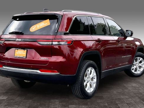 Certified 2023 Jeep Grand Cherokee Limited w/ Trailer Tow Prep Group (B) AWD/4WD image 13