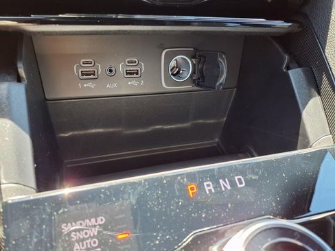 New 2026 Jeep Grand Cherokee L Limited AWD/4WD image 9