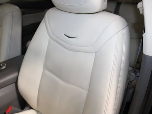 Certified 2022 Cadillac XT5 Premium Luxury image 10