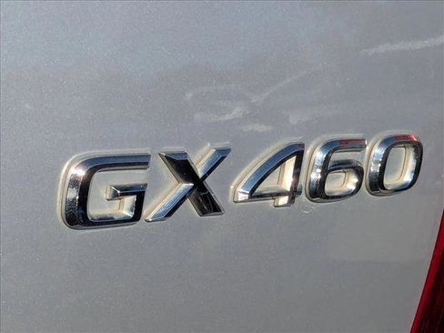 Used 2010 Lexus GX 460 image 26