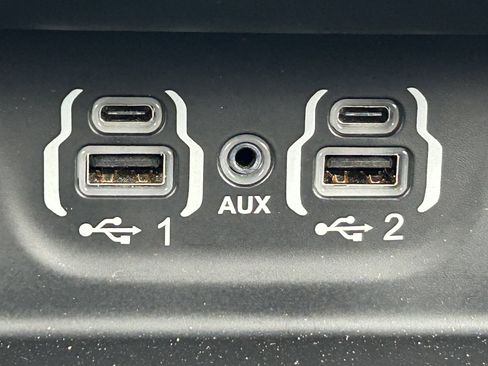 Certified 2021 RAM 1500 Laramie image 29