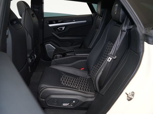 Used 2019 Lamborghini Urus AWD/4WD image 24