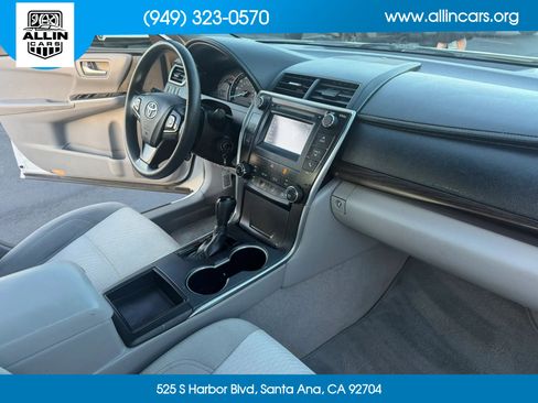 Used 2015 Toyota Camry LE FWD image 17