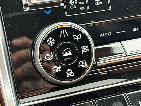 New 2026 Nissan Armada Platinum Reserve image 37