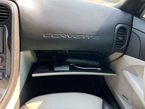 Used 2010 Chevrolet Corvette Grand Sport w/ Preferred Equipment Group RWD image 29