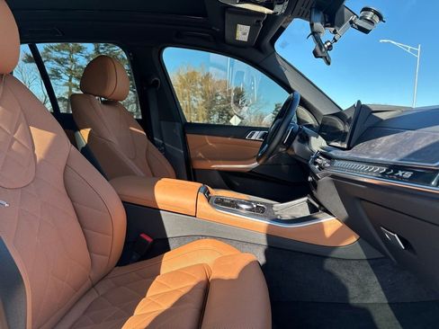 Certified 2024 BMW X5 xDrive40i w/ Premium Package image 25