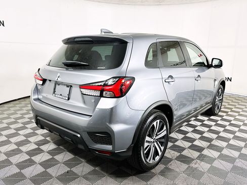 Used 2025 Mitsubishi Outlander Sport SE image 3