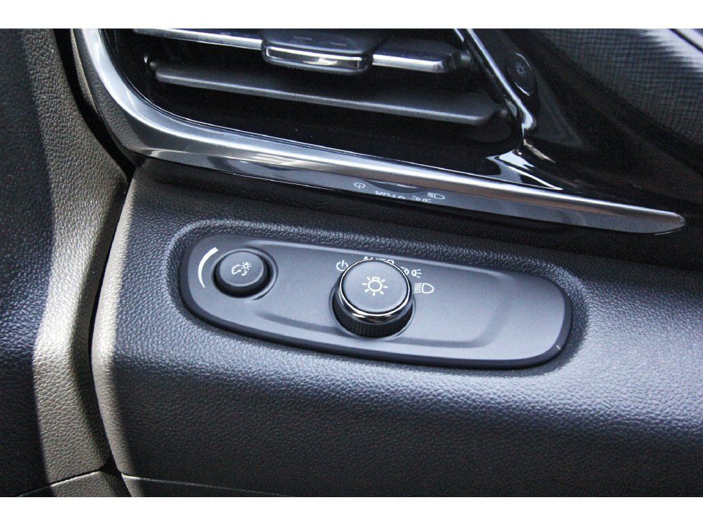Used 2024 Buick Envista Avenir FWD image 19