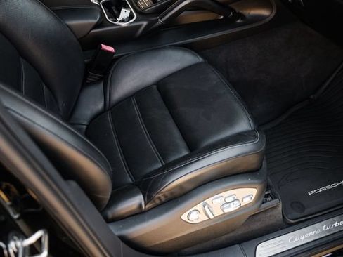 Used 2012 Porsche Cayenne Turbo AWD/4WD image 63