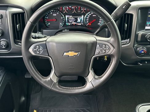 Used 2016 Chevrolet Silverado 2500 LT w/ LT Convenience Package image 11