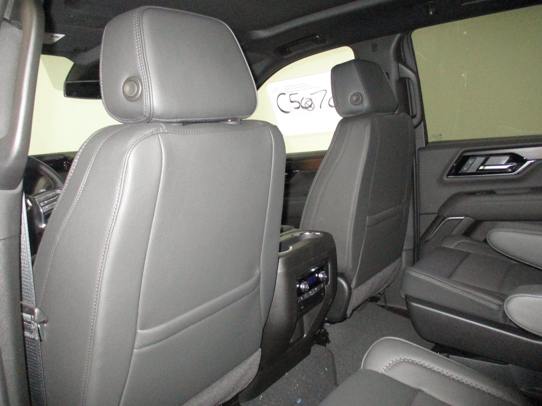 New 2026 GMC Yukon Denali w/ Sun & Power Step Package AWD/4WD image 22
