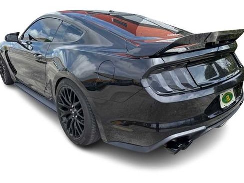 Used 2020 Ford Mustang GT Premium w/ GT Performance Package RWD image 4