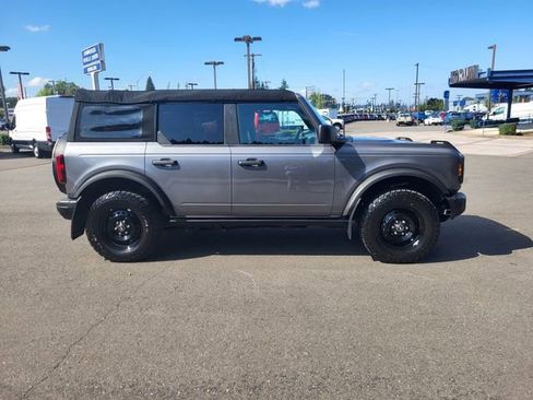 Certified 2023 Ford Bronco Black Diamond image 8