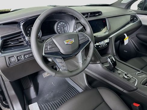 New 2026 Cadillac XT5 Premium Luxury w/ Driver Assist Package FWD image 9