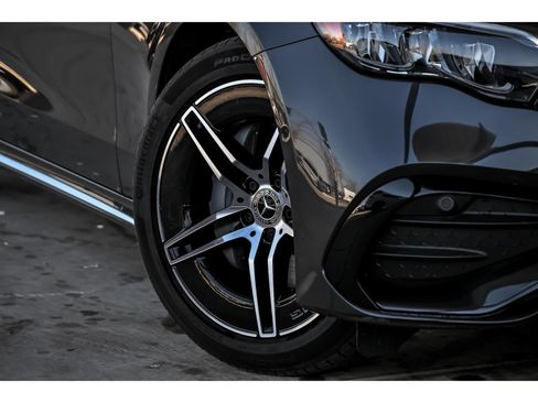 Certified 2025 Mercedes-Benz E 350 4MATIC Sedan image 3