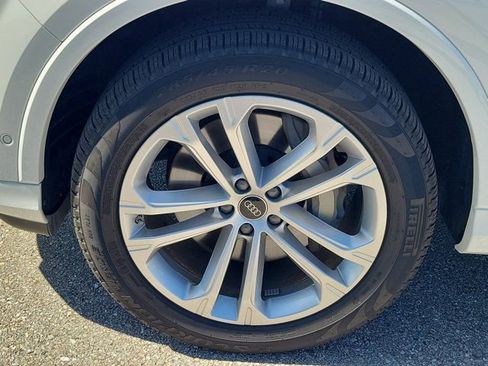 Certified 2025 Audi Q7 3.0T Premium Plus w/ Premium Plus Package image 9