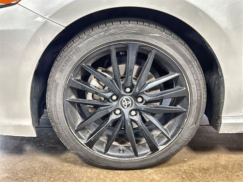 Used 2023 Toyota Camry XSE image 31
