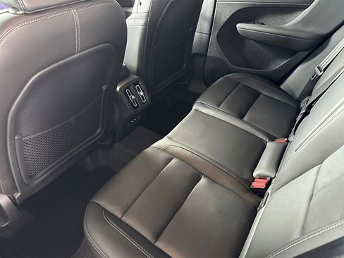 New 2025 Volvo XC40 B5 Core w/ Protection Package Premier image 4