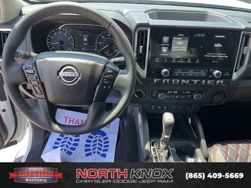 Used 2025 Nissan Frontier SV w/ SV Convenience Package AWD/4WD image 8