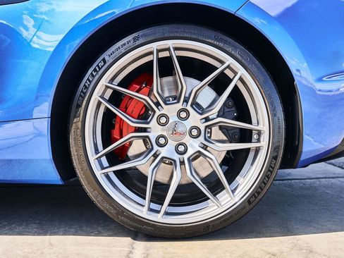 Used 2023 Chevrolet Corvette Z06 w/ Stealth Interior Trim Package RWD image 28