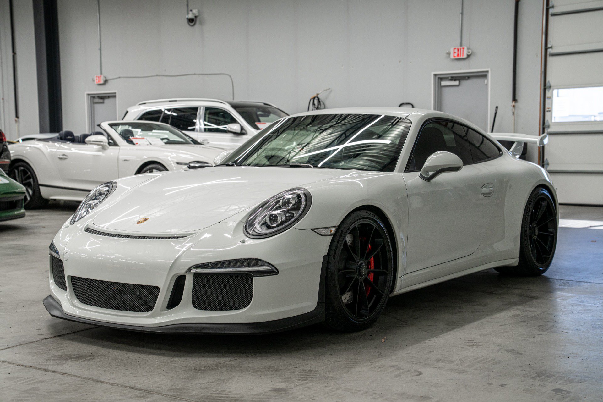 Used 2015 Porsche 911 GT3 RWD image 5