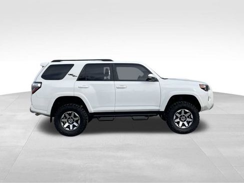 Used 2022 Toyota 4Runner TRD Off-Road Premium image 2