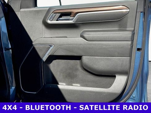 Used 2024 Chevrolet Silverado 1500 LT AWD/4WD image 29
