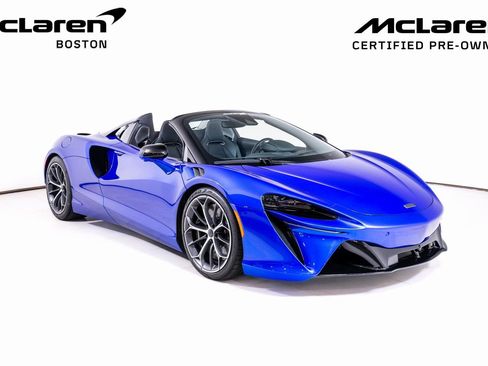 Used 2025 McLaren Artura Spider image 9