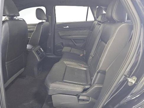 Used 2022 Volkswagen Atlas Cross Sport SEL R-Line AWD/4WD image 13