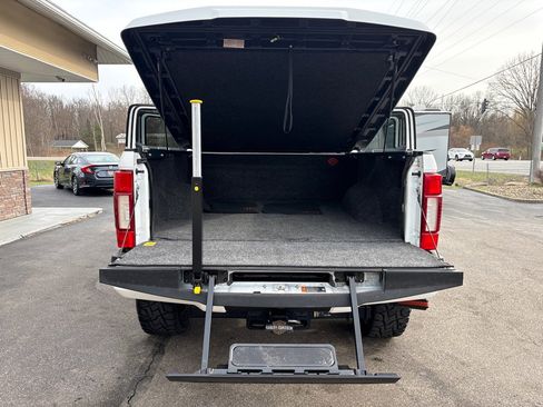 Used 2020 Ford F250 Lariat w/ Lariat Ultimate Package image 12