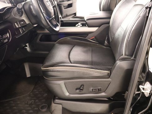 Used 2023 RAM 2500 Laramie w/ Night Edition AWD/4WD image 12
