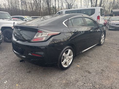 Used 2017 Chevrolet Volt LT w/ Comfort Package image 9