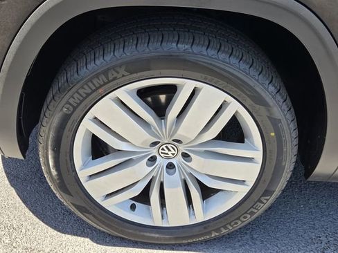 Used 2018 Volkswagen Atlas SEL Premium AWD/4WD image 18