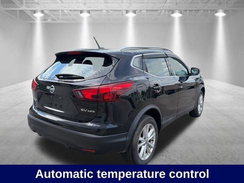 Used 2019 Nissan Rogue Sport SV AWD/4WD image 5