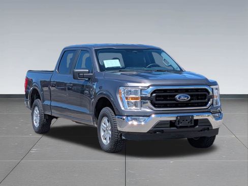 Used 2022 Ford F150 XLT w/ Trailer Tow Package AWD/4WD image 7