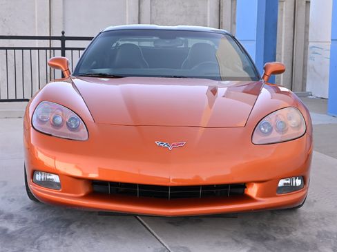 Used 2007 Chevrolet Corvette Coupe w/ Preferred Equipment Group RWD image 10