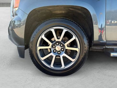 Used 2020 GMC Canyon Denali image 23