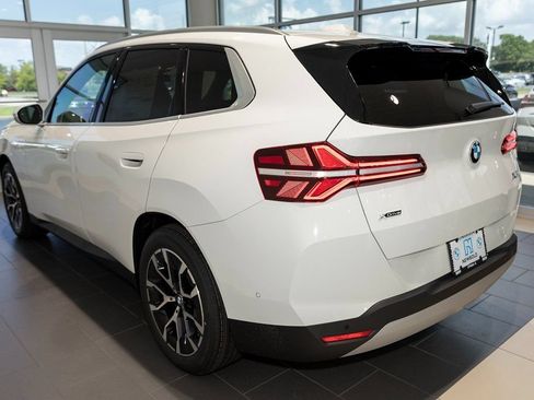 Used 2025 BMW X3 xDrive30i w/ Premium Package AWD/4WD image 4