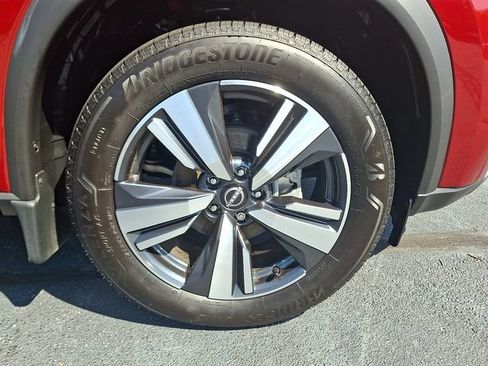 Used 2023 Nissan Rogue SL AWD/4WD image 8
