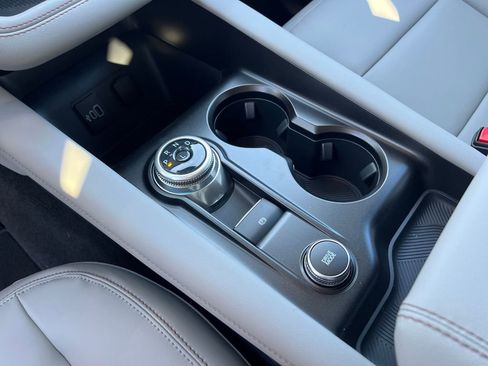 New 2026 Ford Explorer Active w/ Active Comfort Package image 15