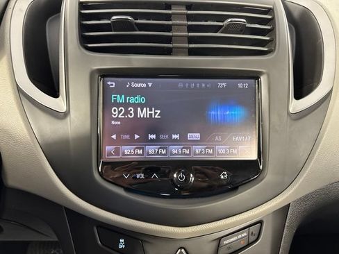 Used 2016 Chevrolet Trax LS AWD/4WD image 37