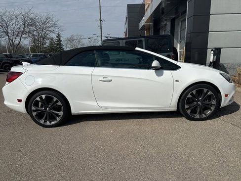Used 2016 Buick Cascada Premium image 4