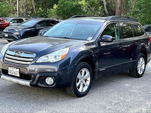 Used 2013 Subaru Outback 2.5i Limited AWD/4WD image 3