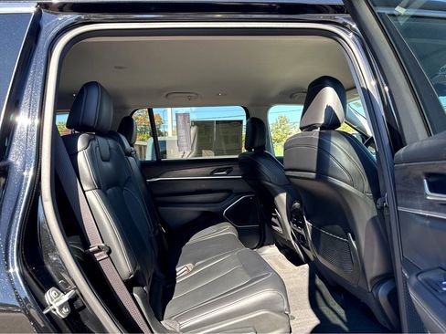 Certified 2021 Jeep Grand Cherokee L Limited image 9