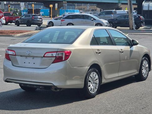 Used 2014 Toyota Camry LE FWD image 7