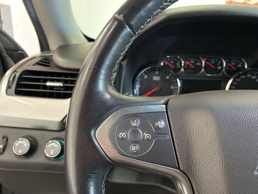 Used 2018 Chevrolet Suburban LT AWD/4WD image 12