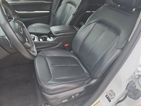 Used 2021 Jeep Grand Cherokee L Limited w/ Trailer Tow Group (B) AWD/4WD image 16