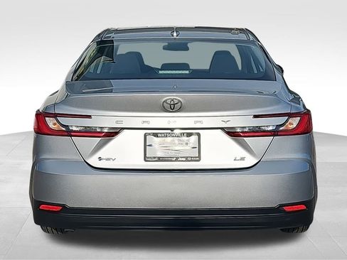 Used 2025 Toyota Camry LE image 4