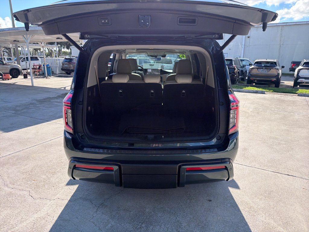 Used 2025 Nissan Armada Platinum Reserve RWD image 34