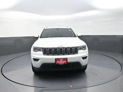 Used 2019 Jeep Grand Cherokee Laredo AWD/4WD image 32